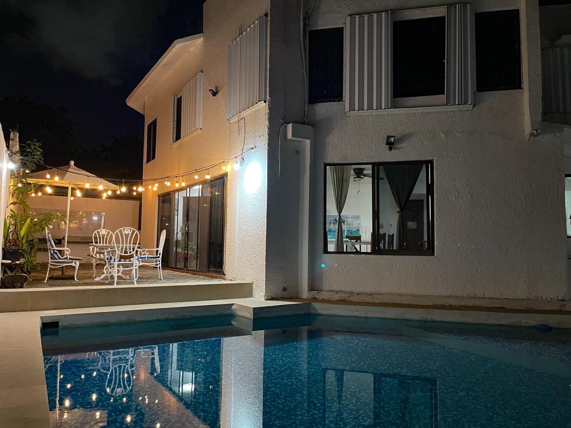 Casa Luna Family & Friends Cancun Exterior photo